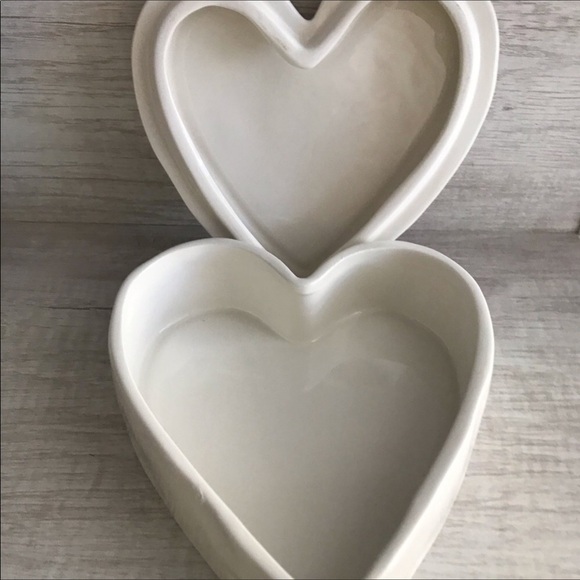 Rae Dunn Love ❤️ jewelry heart - Picture 3 of 7